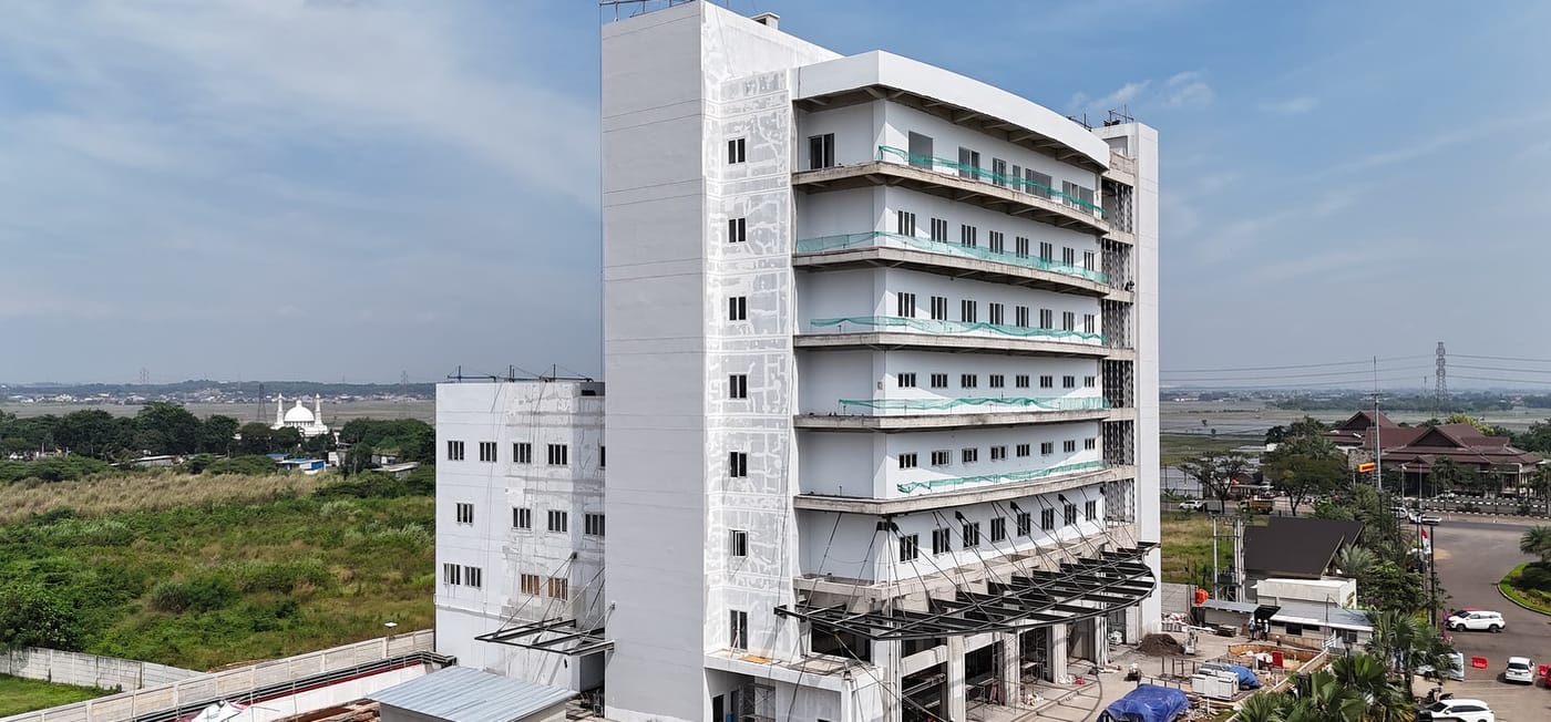 Office building at glazing stage